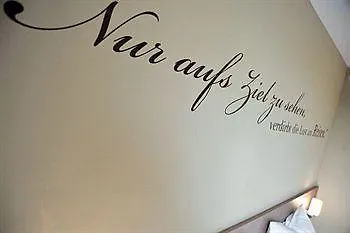 メインステーション 3* フランクフルト