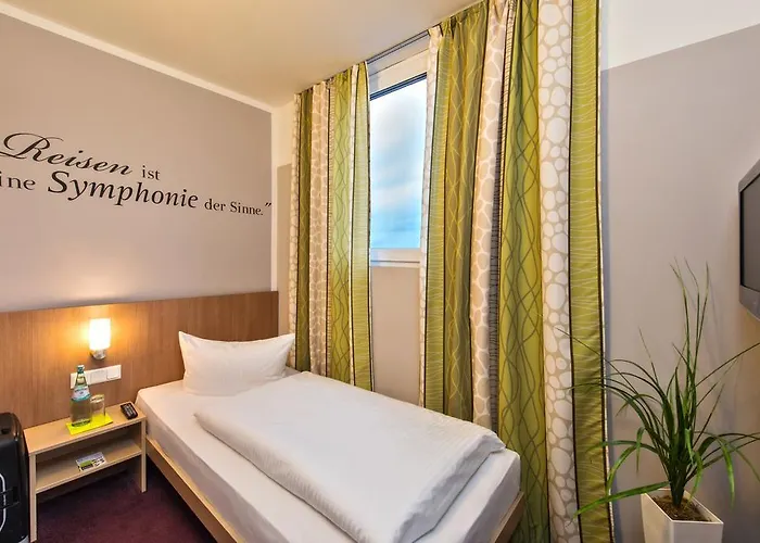 Mainstation Hotell 3*