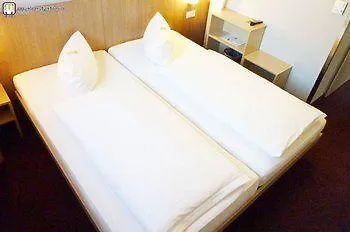 Mainstation Hotell 3*