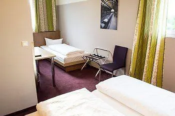 Hotell Mainstation 3*