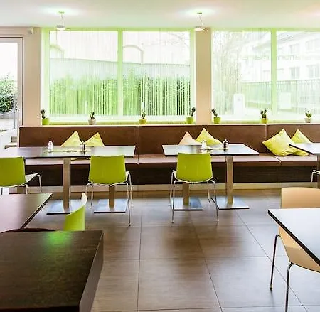 Hotel Mainstation 3*